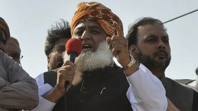 حکومت عوام کی نہیں، اسٹیبلشمنٹ کی نمائندہ ہے: مولانا فضل الرحمان