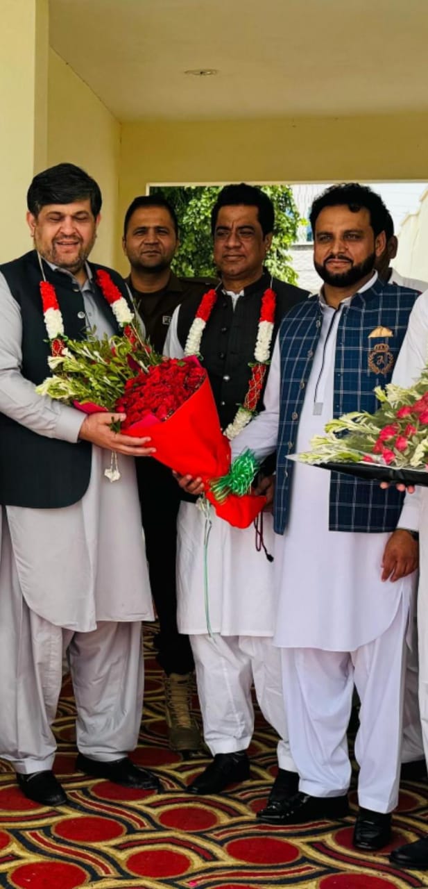 گجرات: تمغہ امتیاز ملنے پر پراسکیوٹر جنرل پنجاب سید فرہاد علی شاہ کے اعزاز میں تقریب