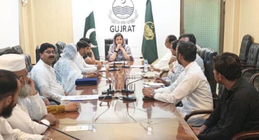 گجرات :پلاسٹک آلودگی کے خلاف بڑی کارروائی کاآغاز!!