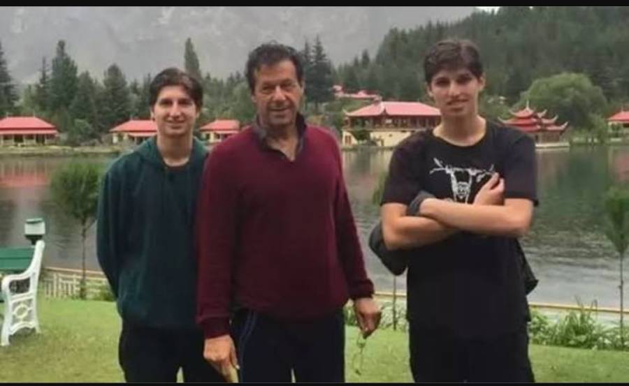 میرے والد کو قید تنہائی میں رکھا گیا ،پاکستان میں جمہوریت نہیں ، قاسم خان