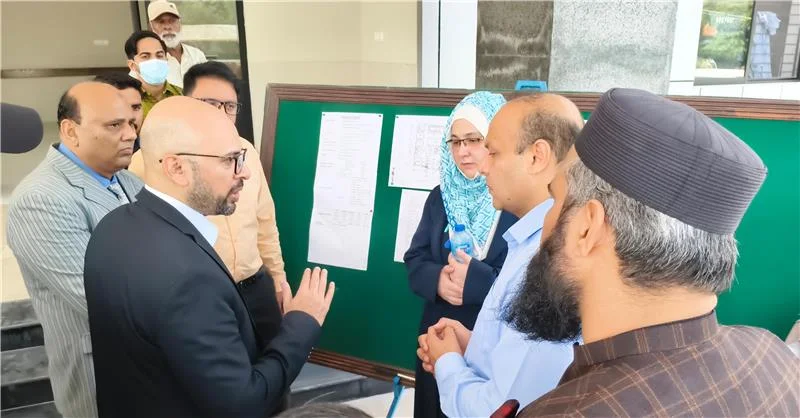 ڈی سی جہلم میر رضا اوزگن کا سول ہسپتال کا دورہ، طبی سہولیات کا جائزہ