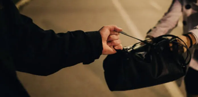 گجرات: کنجاہ کے قریب راہزنی کی واردات، شہری قیمتی سامان سے محروم