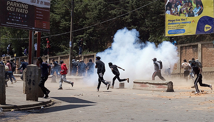 مڈغاسکر : پانی اور بجلی کی عدم فراہمی کیخلاف پرتشدد مظاہروں کے بعد حکومت تحلیل