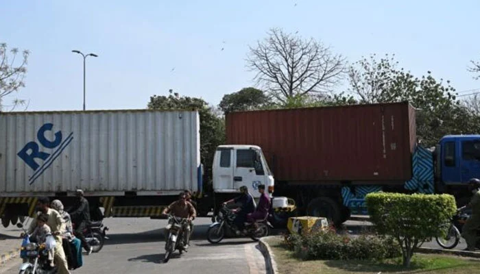 مذہبی جماعت کااحتجاج،جڑواں شہروں میں معمولات زندگی مفلوج، سکیورٹی سخت