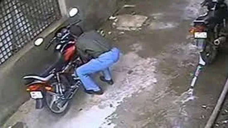 گجرات میں عزیز بھٹی شہید اسپتال سے موٹر سائیکل چوری