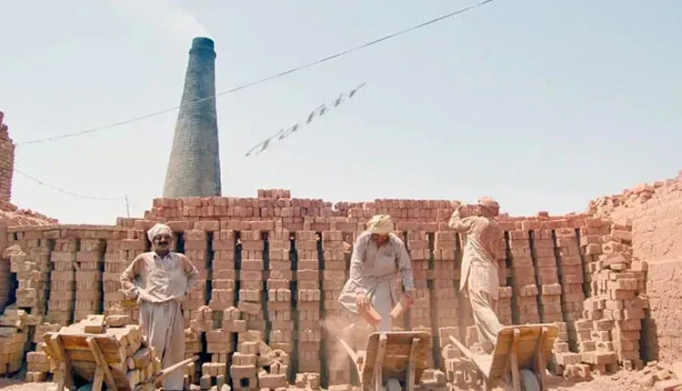 ضلع جہلم میں بھٹہ مالکان نے اینٹوں کے من مانے نرخ مقرر کر لئے