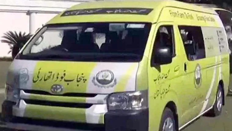 گجرات میں پنجاب فوڈ اتھارٹی کی کارروائیاں، متعدد اداروں کو نوٹس اور جرمانے