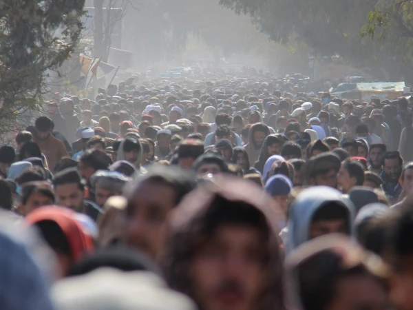 ایک ہی گھر کے 13 افراد قتل کرنیوالے مجرم کو 80 ہزار لوگوں کے سامنے سزائے موت