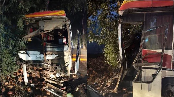 یونیورسٹی آف گجرات کی بس کے ڈرائیور کو دورانِ سفر ہارٹ اٹیک، 11 افراد زخمی