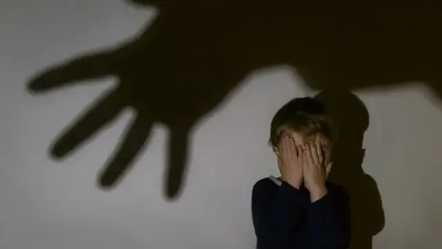 گجرات میں کھیل کا جھگڑا سنگین واقعے میں بدل گیا، پانچ سالہ بچے پر تشدد، ملزم گرفتار