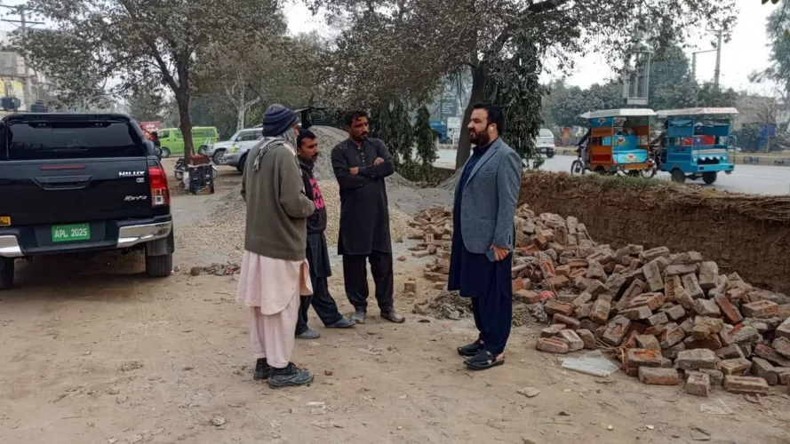 گجرات میں تجاوزات کے خلاف کارروائی، جی ٹی روڈ پر واقع لکڑی کی فیکٹری سیل