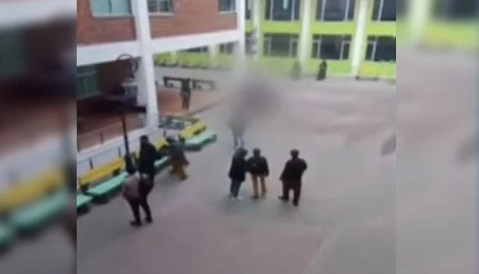 لاہور میں نجی یونیورسٹی طالبہ کی خودکشی کی کوشش، چھت سے کود گئی