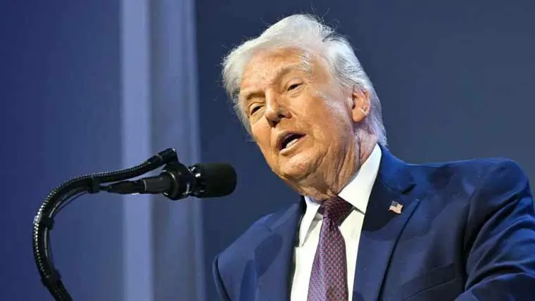 امریکی صدر ٹرمپ نے اوباما اور ان کی اہلیہ کی توہین آمیز ویڈیو شیئر کر دی