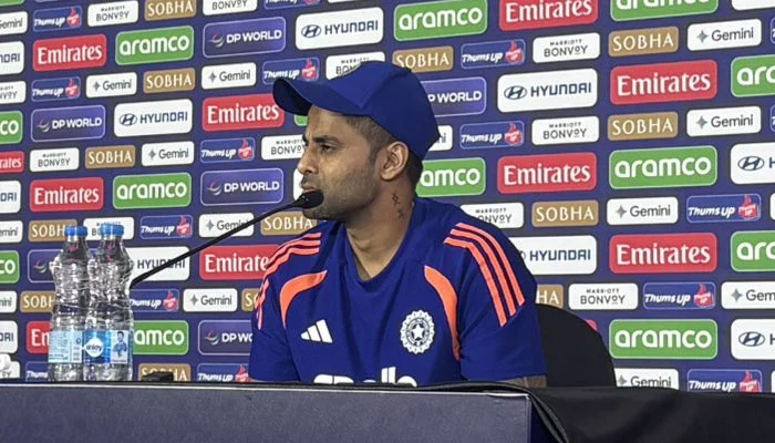 عثمان طارق مختلف کرکٹر ہیں لیکن ہتھیار نہیں ڈال سکتے، سوریا کماریادیو