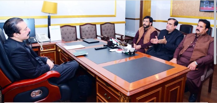 وزیر اعظم آزاد جموں و کشمیر فیصل ممتاز راٹھور سے سپین کے بزنس مین چوہدری امتیاز آکیہ کی کشمیر ہاؤس اسلام آباد میں ملاقات