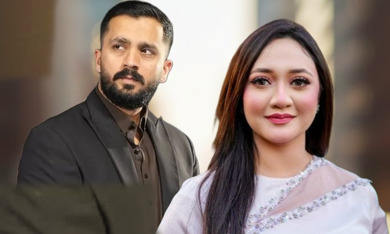 یوٹیوبر رجب بٹ کی طلاق کی پیشگوئی کرنے والی آسٹرلوجسٹ لالہ رخ کی  غزل بار خطرناک پیش گوئی  وائرل