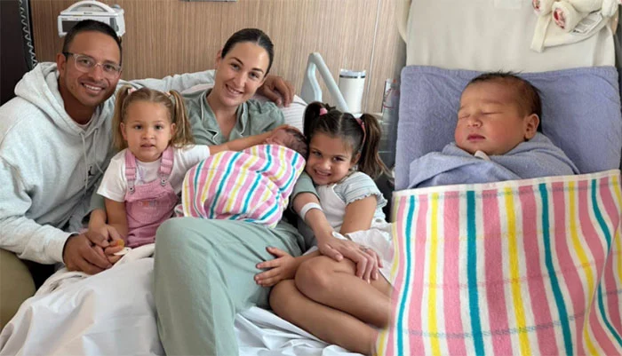 آسٹریلوی کرکٹرعثمان خواجہ کے ہاں تیسری بیٹی کی پیدائش، مکمل ٹیم کیلئے 8 باقی ہونے کا پیغام