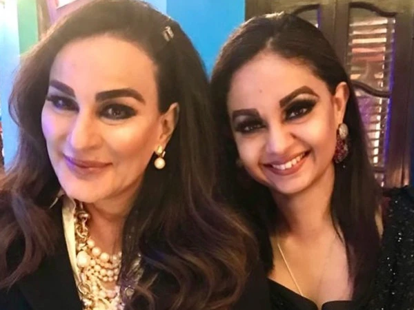 پیپلز پارٹی کی سینیٹر شیری رحمٰن کی اکلوتی بیٹی ماروی ملک انتقال کر گئیں