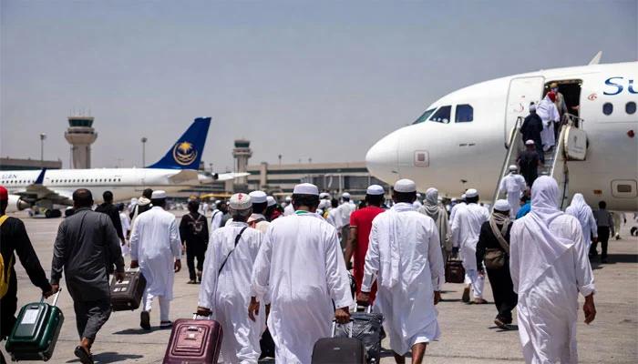 حج پروازوں کا شیڈول جاری، پاکستان سے پروازوں کا آغاز 18 اپریل سے ہوگا