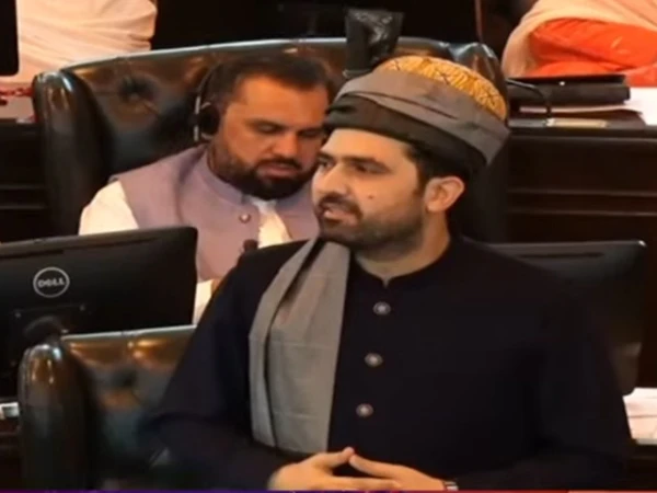 ٹرمپ سن لے ہمارے وزیراعظم شہباز شریف ہیں، وزیراعلیٰ سہیل آفریدی