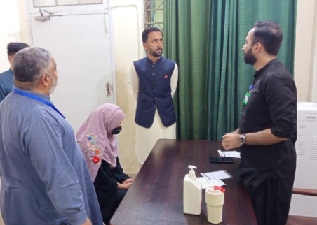 گجرات : اے سی کھاریاں کا تحصیل ہیڈکوارٹر ہسپتال لالہ موسیٰ کا دورہ