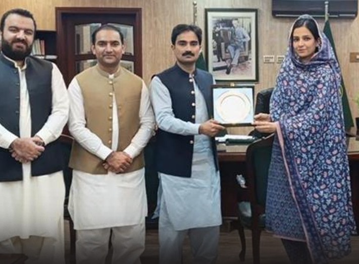 ACسرائے عالمگیر کےتبادلہ،ڈی سی آفس گجرات میں الوداعی تقریب