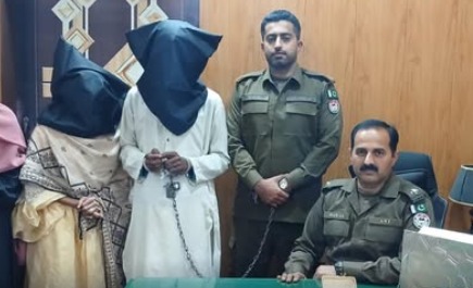 گجرات:ملازمہ کے روپ میں گھرو ں کاصفایا کرنیوالی باجی نور خاوند سمیت گرفتار