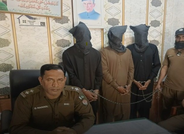 گجرات :دندی بازار میں شہری پر تشدد، پولیس کی فوری کارروائی میں 3 ملزمان گرفتار