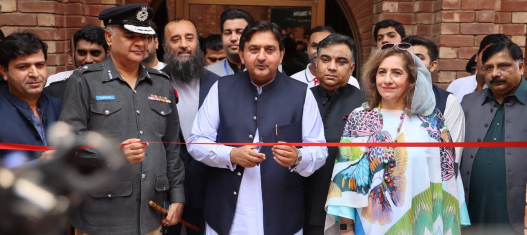 PFUCکے زیر اہتمام معرکہ حق فتح کی مناسبت سے تصویری نمائش