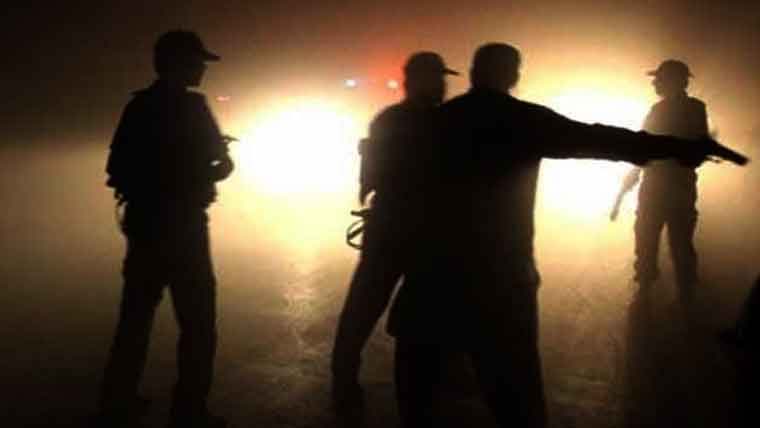 گجرات:تھانہ ڈنگہ میں مبینہ پولیس مقابلہ،2ملزمان ساتھیوں کی فائرنگ سے ہلاک