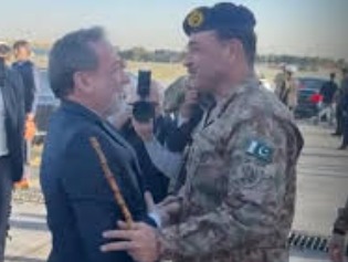 فیلڈ مارشل سید عاصم منیر سرکاری دورے پر ایران روانہ