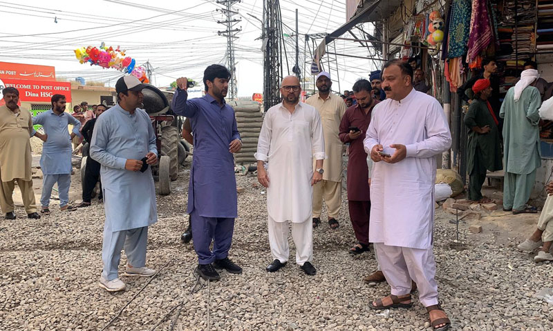 ڈپٹی کمشنر جہلم کا دینہ مین بازار کا دورہ، ماڈل بازار منصوبے کا جائزہ