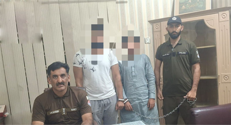 جہلم: ٹریفک پولیس اہلکارسے بدتمیزی، کارِ سرکار میں مداخلت اور سڑک بلاک کرنے والے دو ملزمان گرفتار