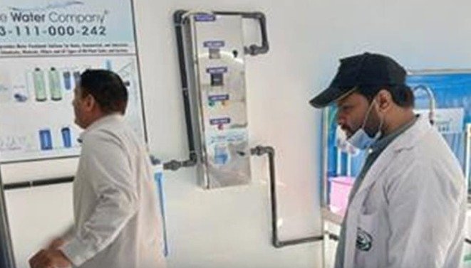گجرات میں پنجاب فوڈ اتھارٹی کی کارروائیاں، غیر معیاری خوراک فروخت کرنے والوں کو جرمانے