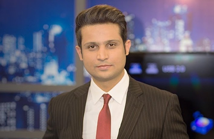 پوڈکاسٹر وصحافی ریحان طارق کو لاہور ائیر پورٹ سے گرفتارکرلیا گیا