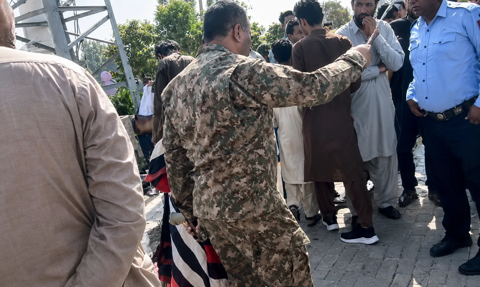 اسلام آباد کی سرحد یونیورسٹی میں فوجی وردی میں ملبوس شخص کی فائرنگ،مقدمہ درج