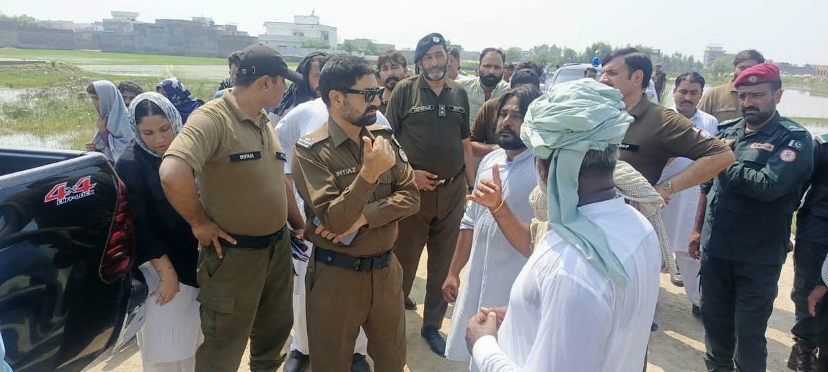 گجرات:ڈنگہ کے علاقہ چار گاہ لوکڑی کے تالاب سے دو سالہ بچی سمیت تین خواتین کی لاشیں برآمد