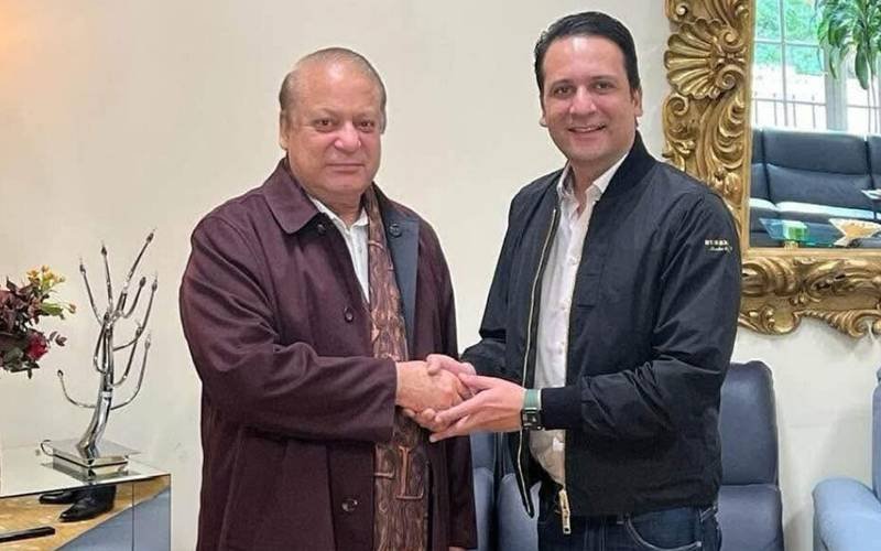 نواز شریف نے مخصوص نشست پر منتخب ہونیوالے بیرسٹر افتخار گیلانی کو وزیر اعظم آزاد کشمیر نامزد کر دیا