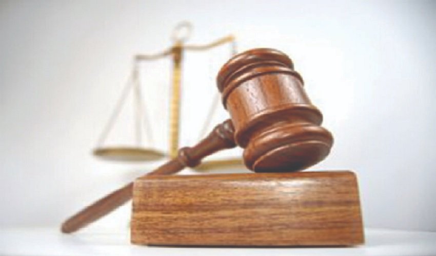 گجرات: 12 سالہ بیٹی سے زیادتی کے مقدمے میں والد کو عمر قید کی سزا